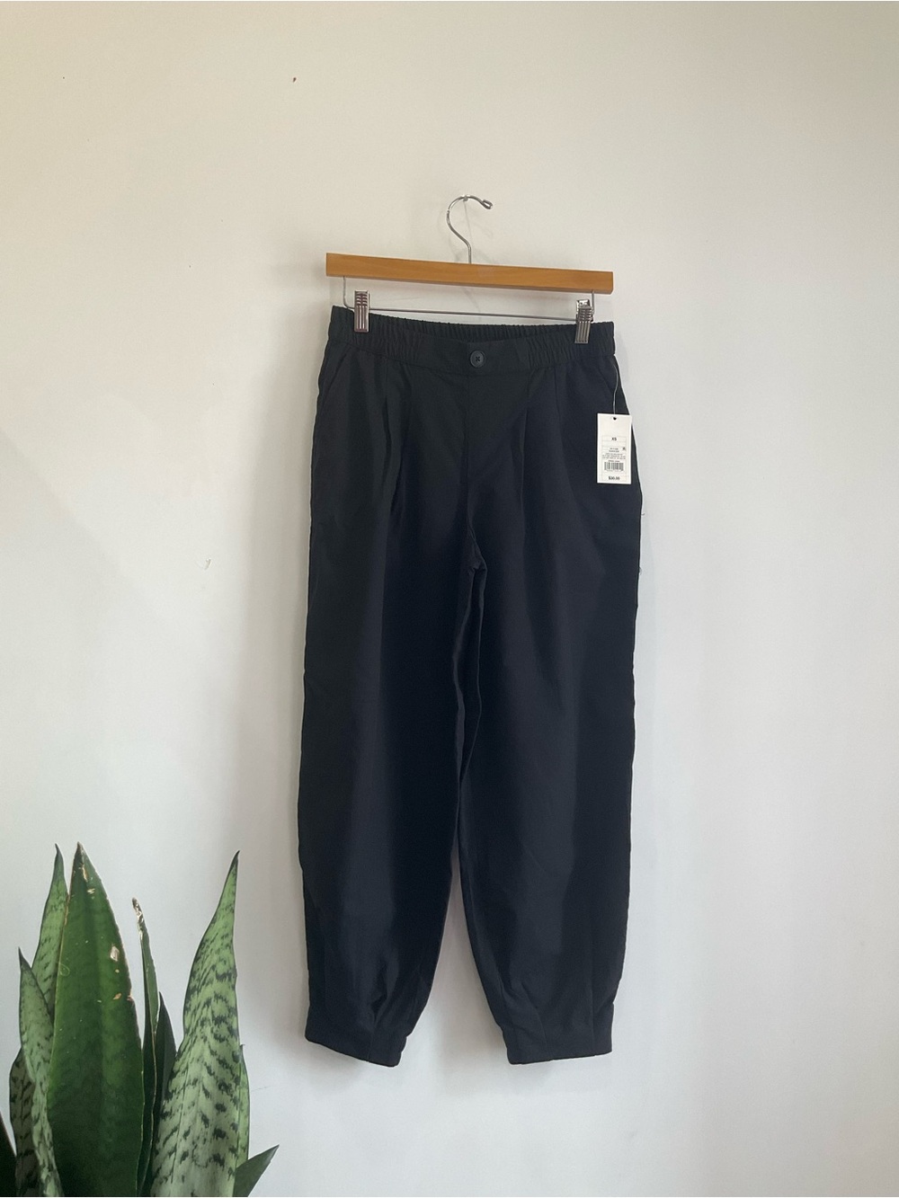 a new day Black Elastic-Waist Ankle Pants